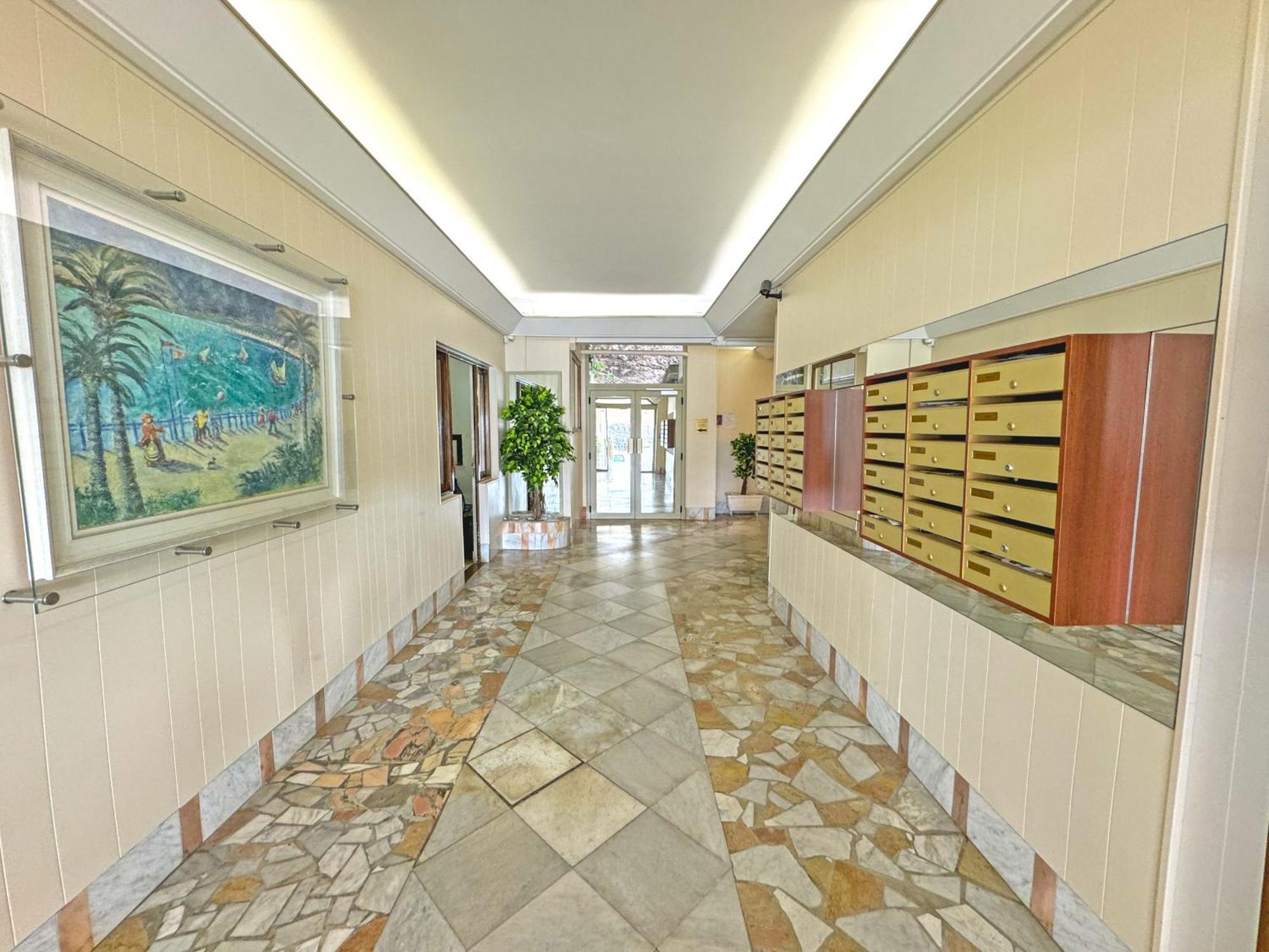 Promenade Holiday - Rocamare Promenade Nisa Exterior foto
